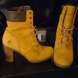 Ladies Timerland Heel Boots